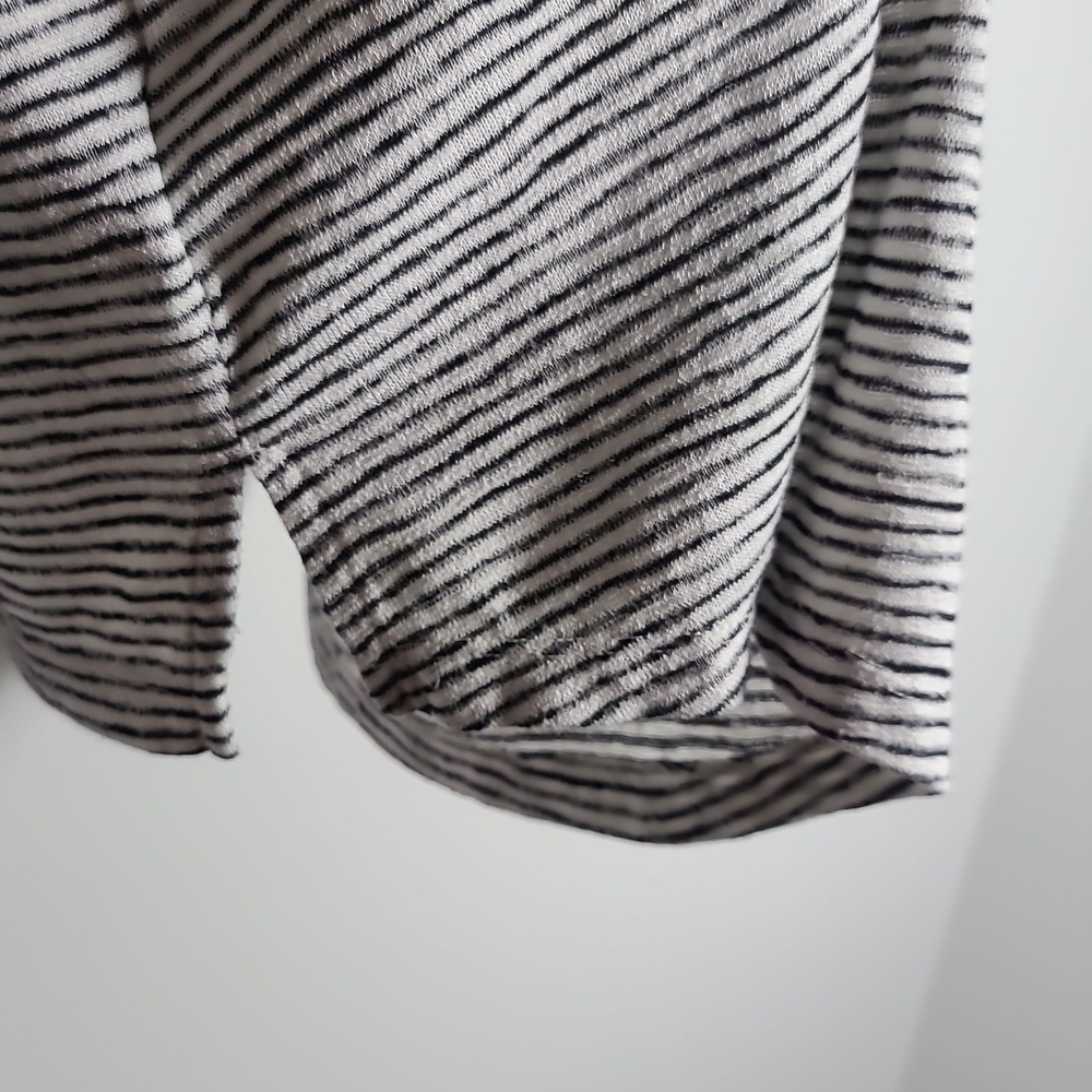 BANANA REPUBLIC Black and White Striped Top 3/4 Sleeve Size Petite XSmall - Picture 15 of 16